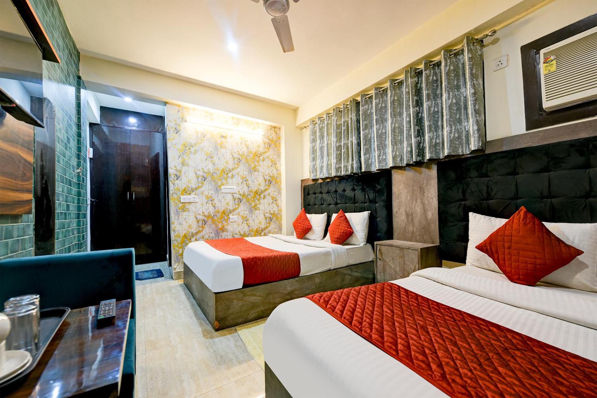 Hotel Square Plaza At Airport New Delhi Exterior photo