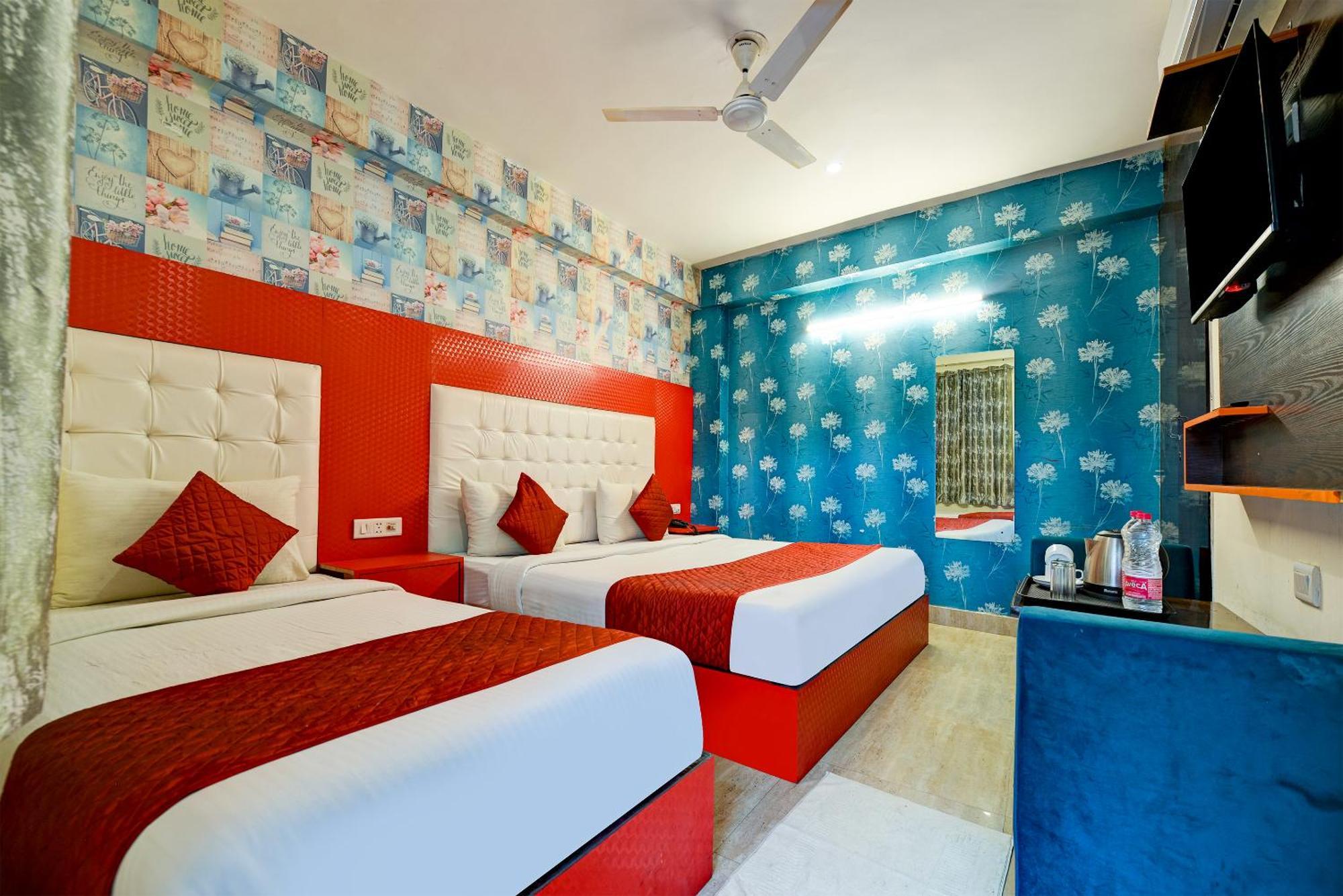 Hotel Square Plaza At Airport New Delhi Exterior photo
