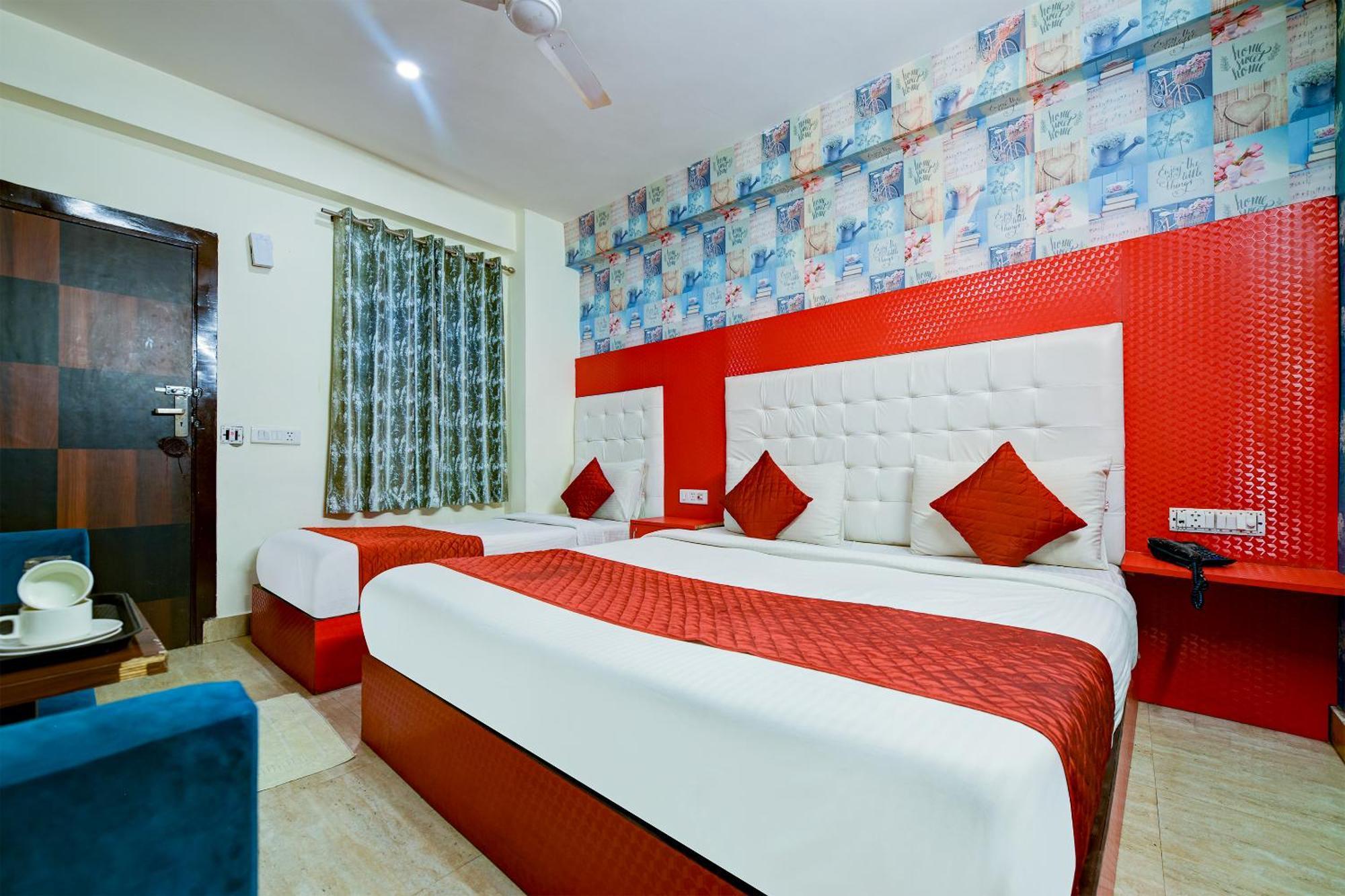 Hotel Square Plaza At Airport New Delhi Exterior photo